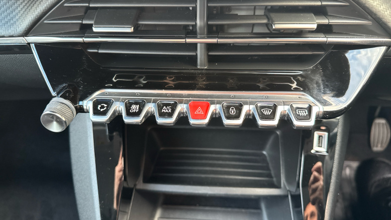 Peugeot 2008 1.2 PureTech Active Premium 5dr Petrol Estate